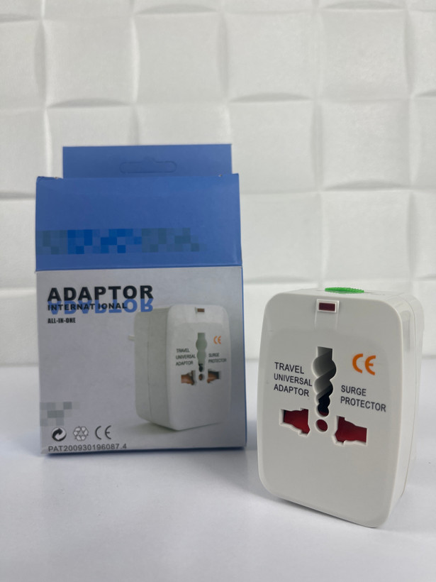 آداپتور مسافرتی همه کاره