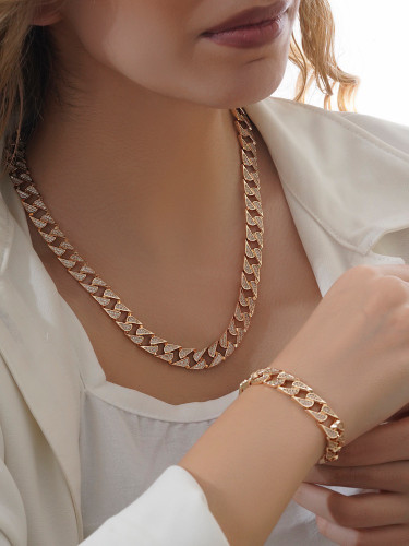 سرویس کارتیر نگین اتمی